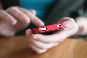 Conoce en qué celulares dejará de funcionar WhatsApp en 3 meses