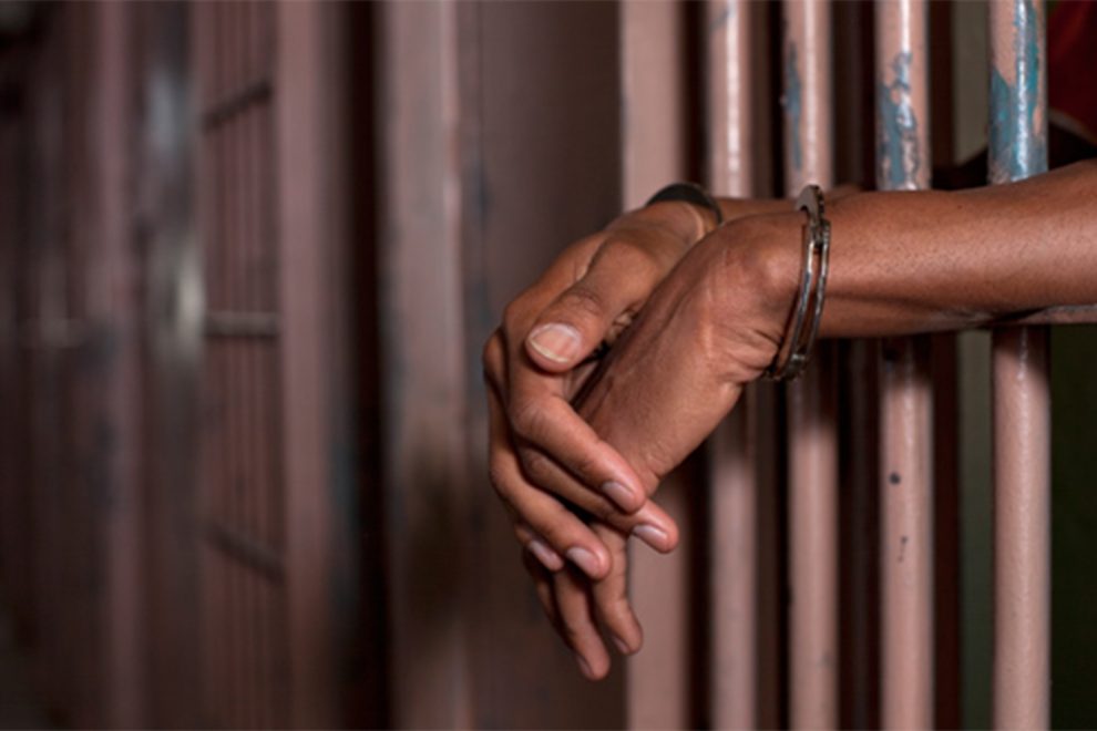 Detecta CDHEH deficiencias en barandillas de Acatlán y Cuautepec