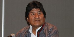 Se va Evo de México