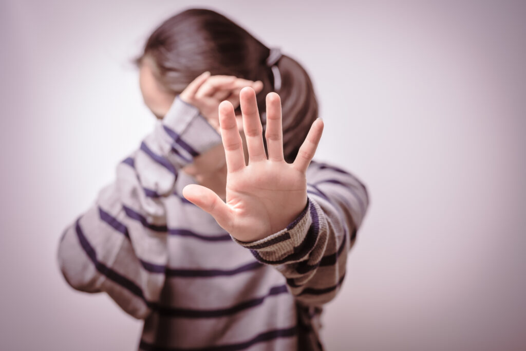 Por violencia contra menores de edad, vinculan a dos en Progreso