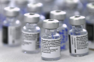Anuncian resultados positivos en bebés vacuna contra bronquiolitis