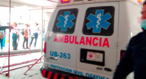 Volcadura en la México-Pachuca deja dos lesionados