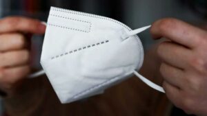 La mediana de edad de los contagios por COVID-19 en 2025 es de 39 años