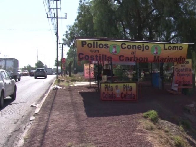 Vecinos colocan puestos inmediaciones AIFA