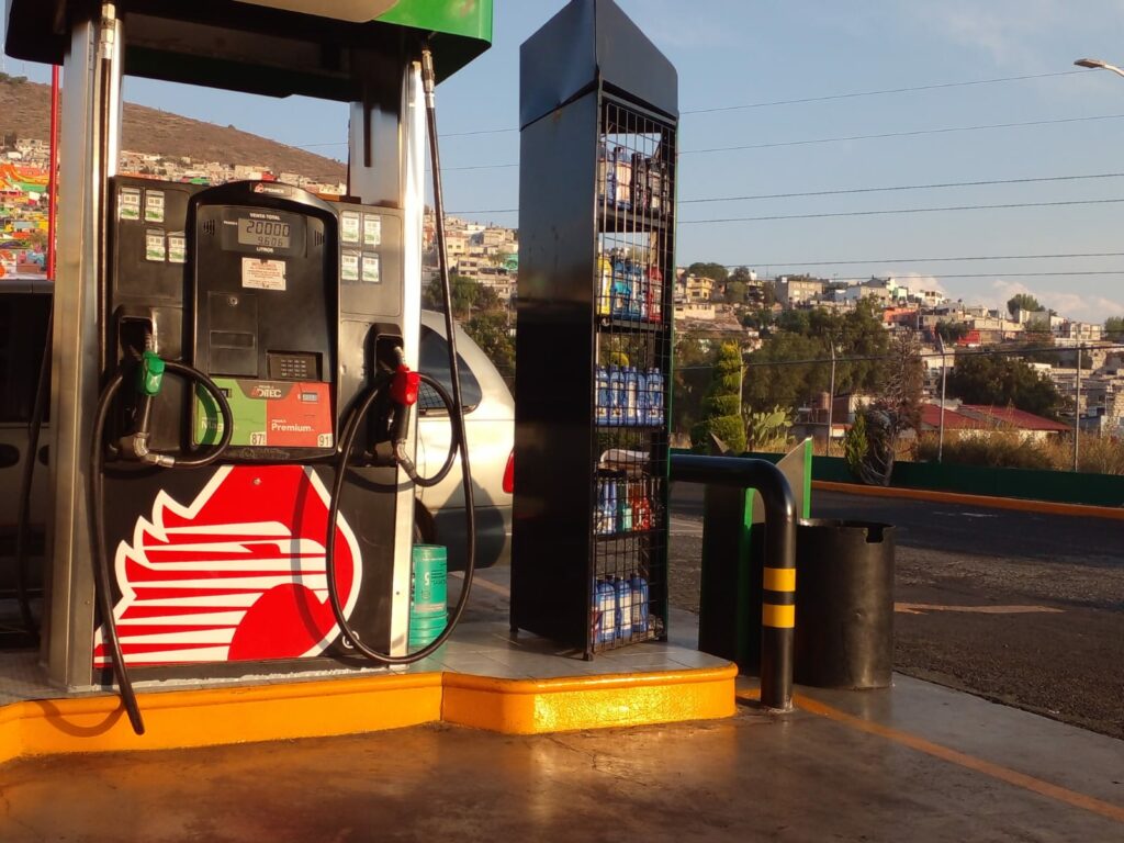 ¿Dónde evitar cargar gasolina? Las estaciones más caras de Pachuca