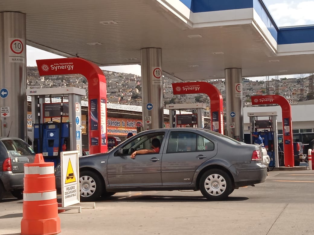 Supera gasolina los 24 pesos en estaciones de Pachuca