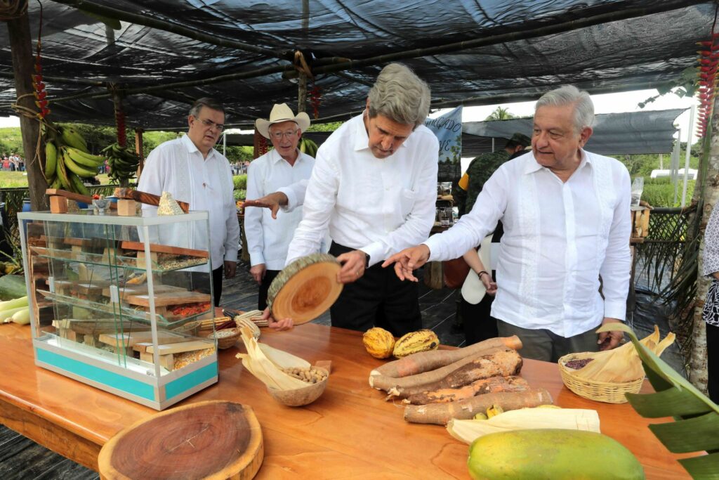 Anunciará López Obrador pacto sobre metas climáticas: Kerry