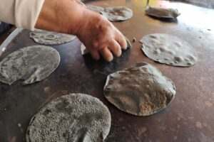 Más de mil 300 negocios forman parte del Acuerdo Maíz-Tortilla, una estrategia que busca fortalecer la cadena productiva y garantizar el abasto de tortilla en México