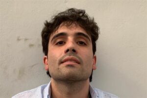 Niega Ovidio Guzmán ser la persona que reclama EU
