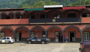 La presidencia municipal de Calnali anunció la suspensión del servicio de recolección de basura