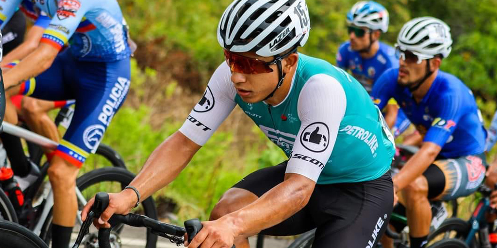 Hidalguense Edgar Cadena, segundo en etapa reina de Vuelta al Táchira