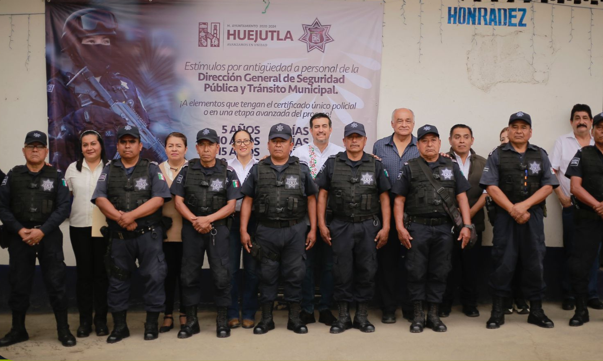 Histórico e importante apoyo para policías municipales en Huejutla