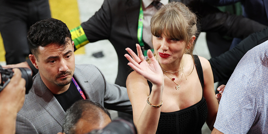 Taylor Swift dona 100 mil dólares a familia de víctima de tiroteo en Kansas City