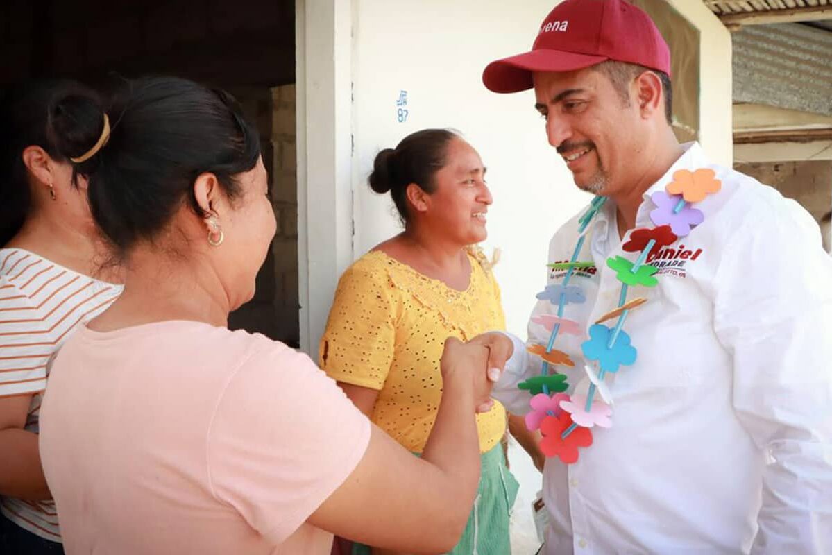 Visita Daniel Andrade a varias localidades de Huejutla