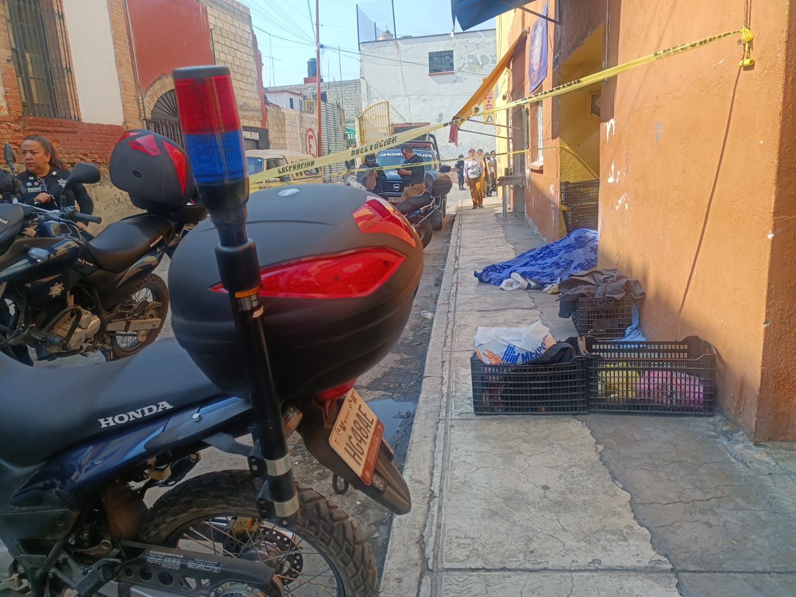 Hallan sin vida a hombre en situación de calle, cerca del ayuntamiento de Pachuca