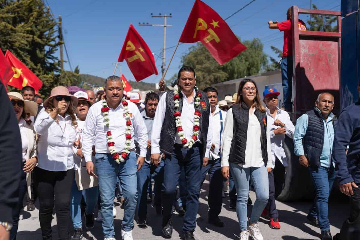 Luis Velázquez y Ricardo Peña arrancan campaña en Tula
