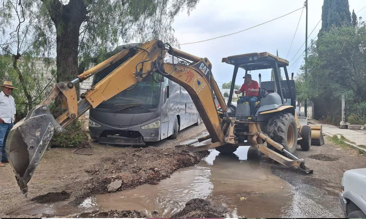 Intervienen para inhibir presunta polución de agua potable, en Tizayuca