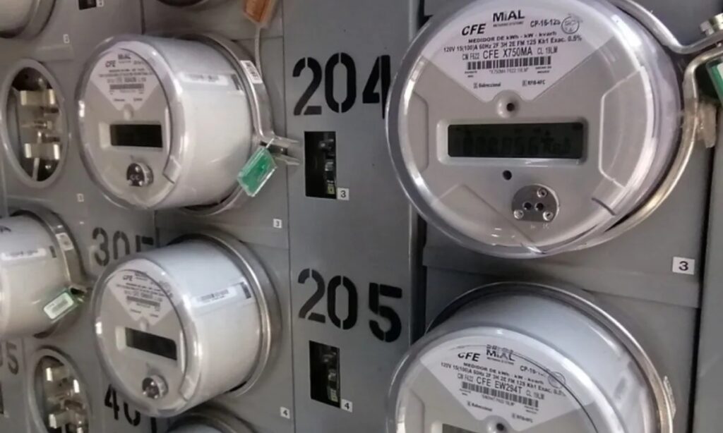 CFE aclara sobre candados en medidores eléctricos: No indican falta de pago ni corte inminente de luz