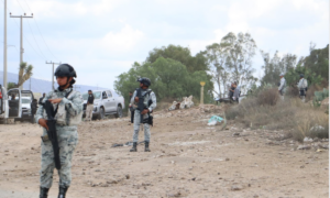 Localizan toma clandestina en ducto de Pemex, en Mineral de la Reforma