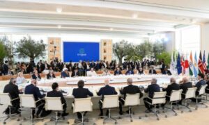 El Papa en el G7: La inteligencia artificial no es objetiva ni neutral
