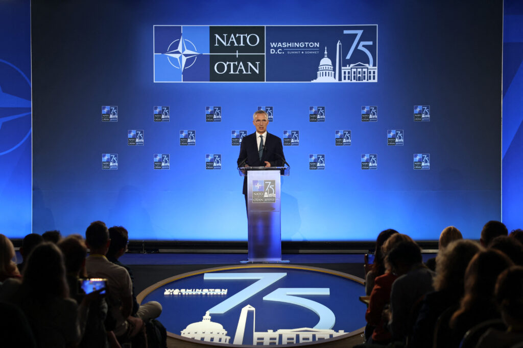 De derrotar Rusia a Ucrania, alentaría a sus aliados: OTAN