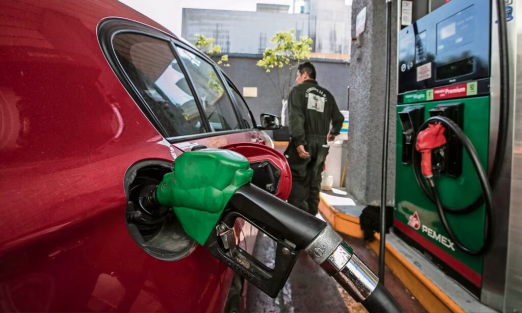 Los usuarios quieren aprovechar los precios de gasolina barata en Pachuca esta semana / Foto. Archivo