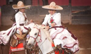 Flor de San Juan triunfa en el Estatal de Escaramuzas durante la edición 40 del Campeonato Estatal Charro