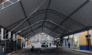 Instalan carpas para feria anual en Tulancingo