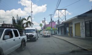 Conductores y vecinos de la zona manifestaron su descontento ante las largas filas