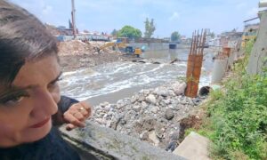 Realizan trabajos en río Tula para desviar aguas negras del socavón