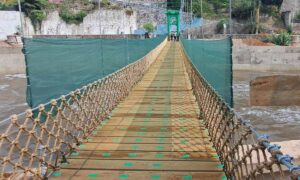 Nuevo puente colgante de Tula es frágil, alertan pobladores