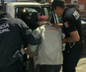 El adulto mayor recibió atención médica y alimentos en las instalaciones de la Secretaría de Seguridad Pública de Pachuca.