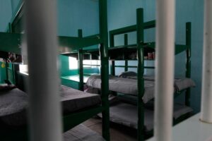 Durante su detención, Alma sufrió maltratos físicos y sexuales por parte de la policía.