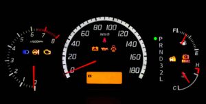 Es importante conocer qué significan los íconos del tablero de tu auto