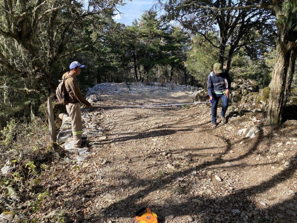 ¿Qué acciones realiza Contraloría de Hidalgo para verificar la calidad en obras públicas?