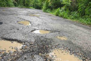 Intransitables, carreteras federales en la Huasteca 