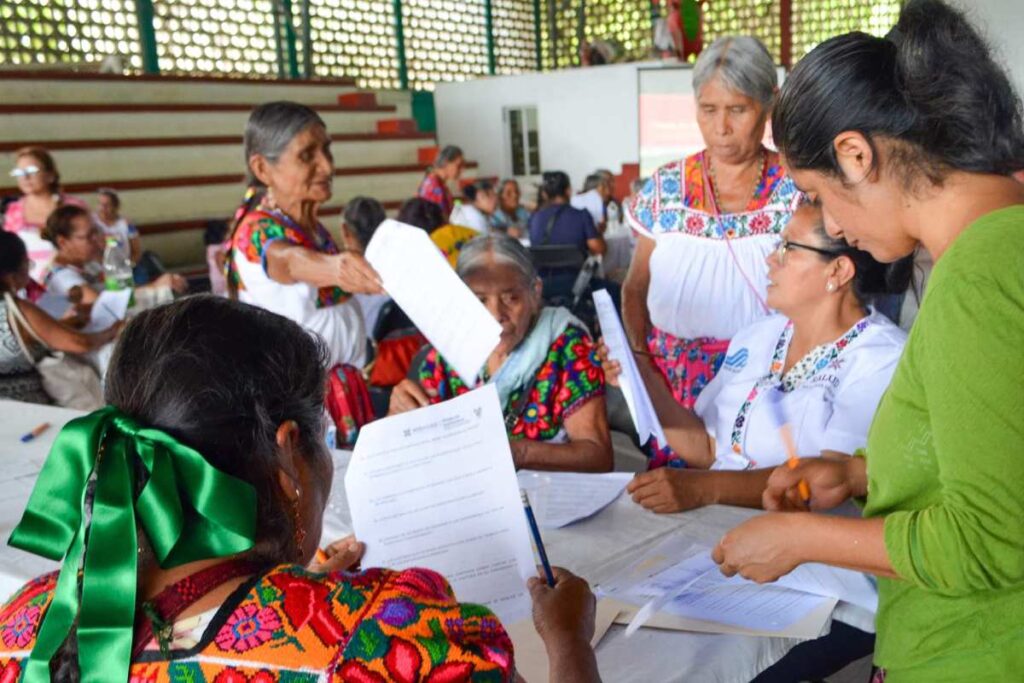 Realizan el Encuentro Regional de Parteras y Médicos Tradicionales: Taller de Actualización en Salud Materna y Perinatal con Enfoque Intercultural