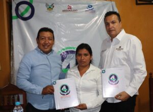 Las críticas hacia Bautista Gutiérrez no solo se centran en la ubicación del informe, sino también en la falta de acciones concretas para mejorar la calidad de vida en Xochiatipan