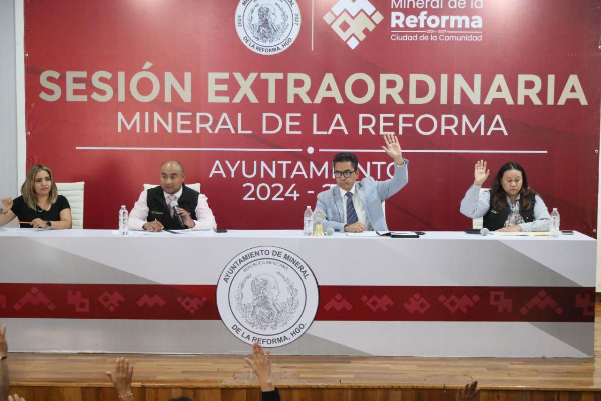 Ayuntamiento de Mineral de la Reforma promueve la regularización de comercios locales