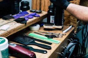 En el curso aprenderas las herramientas básica y técnicas de barbería