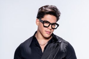Joshua Leon se prepara para deslumbrar a sus seguidores con su reinterpretación de El triste
