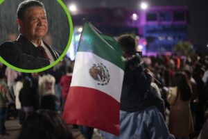 El ambiente festivo y la lluvia no impidieron que los habitantes de Pachuca celebraran la independencia con entusiasmo