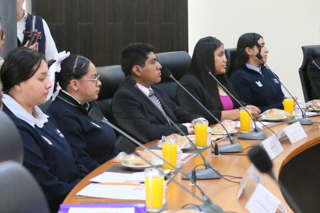 El CCEH celebra su 29 aniversario con una actividad con estudiantes; esto fue lo que hicieron