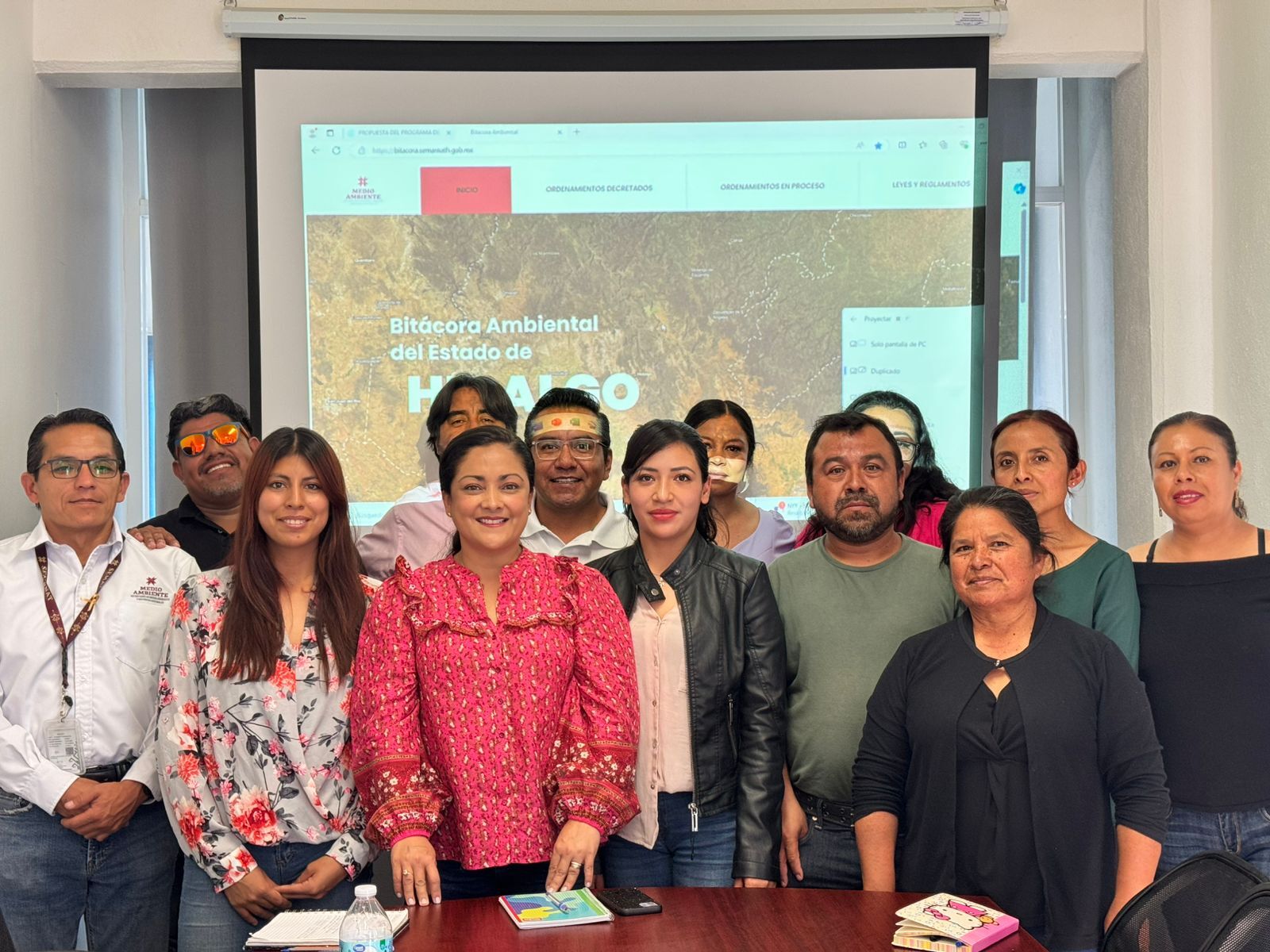 En la reunión se destacó la importancia de adoptar prácticas que respeten el entorno natural en Zimapán