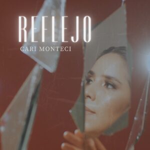 Cari Monteci presenta su segundo álbum, Reflejo, una fusión de balada y electro-pop que resalta su crecimiento artístico y su conexión con el futbol