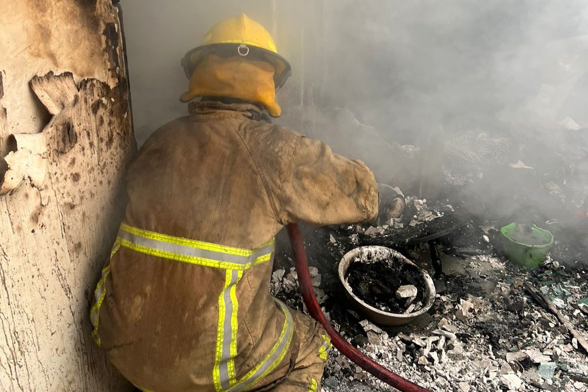 Bomberos de Tulancingo trabajaron por más de una hora para sofocar el incendio