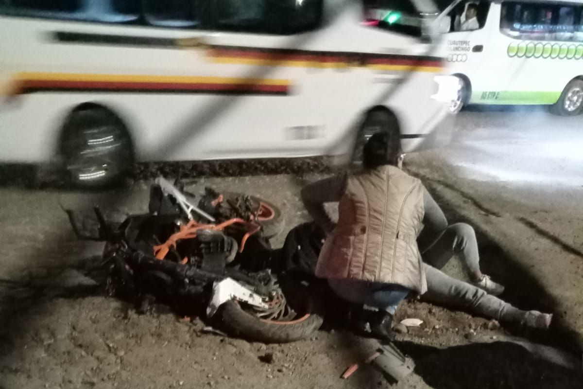 Motocicleta involucrada en el choque quedó severamente dañada tras el impacto