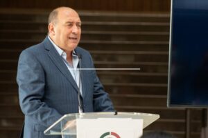 Rubén Moreira, coordinador del PRI, presentó una iniciativa para hacer del 12 de diciembre un día de descanso obligatorio