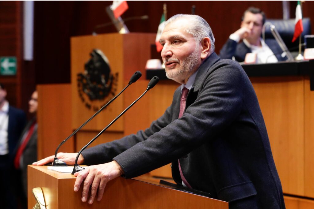 Adán Augusto López Hernández ya presentó la iniciativa de reforma en el pleno del Senado
