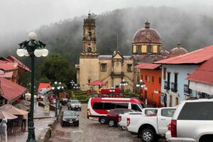 Los antojitos y bebidas calientes disponibles en el centro de Mineral del Chico son perfectos para “quitar el frío” 